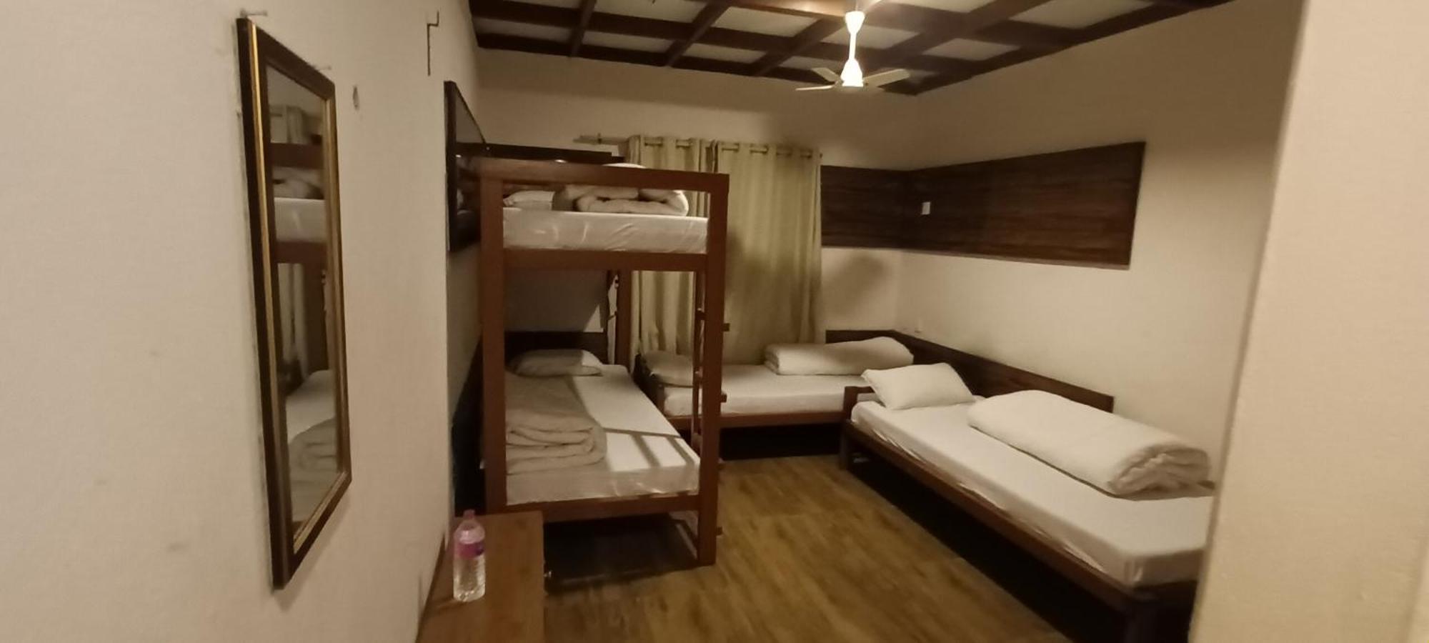 Hotel Dolly Покхара Екстер'єр фото