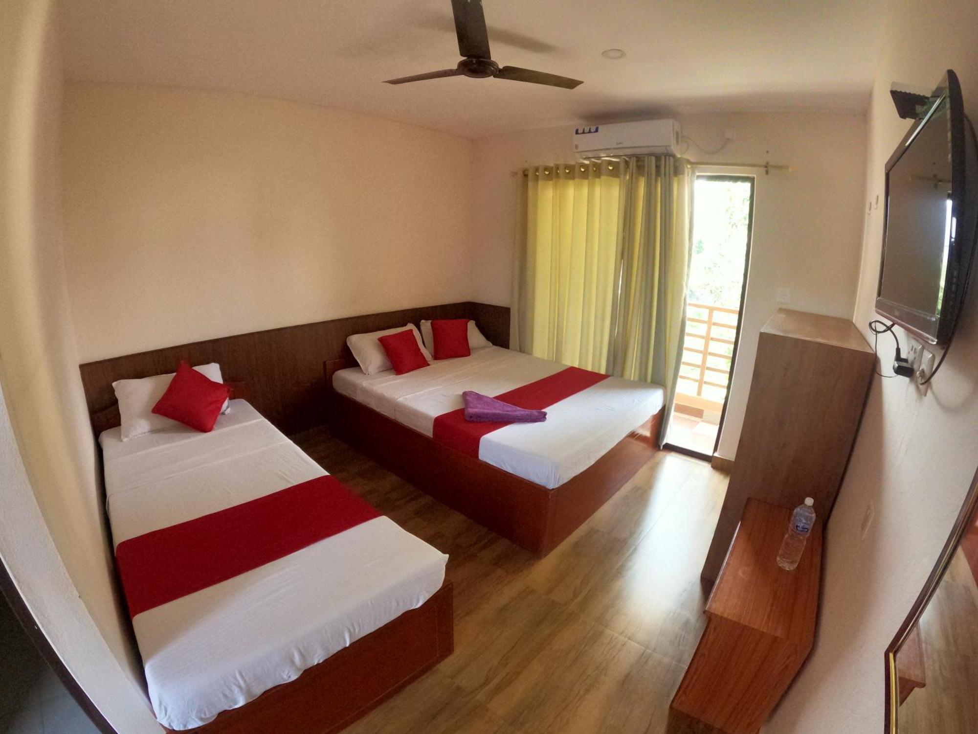 Hotel Dolly Покхара Екстер'єр фото